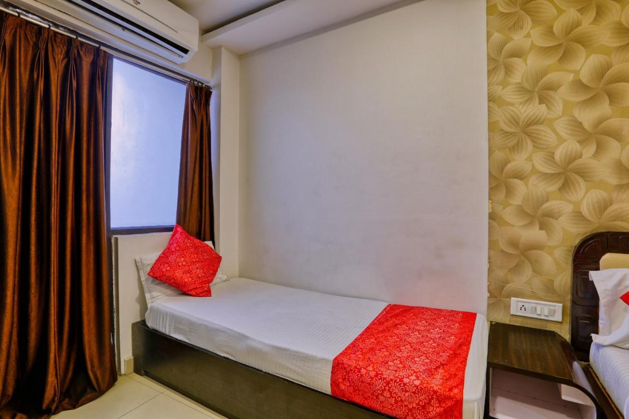 Hotel Galaxy Indore Exterior photo