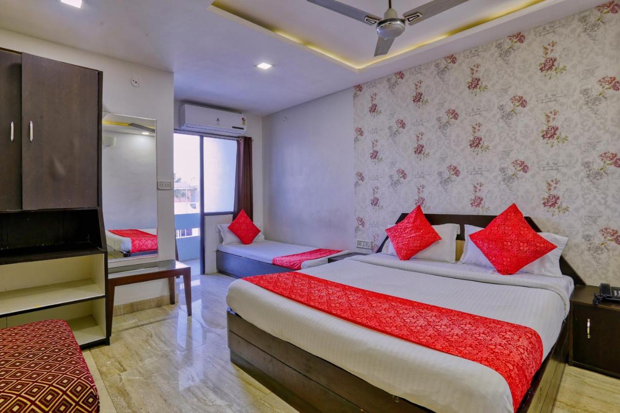 Hotel Galaxy Indore Exterior photo