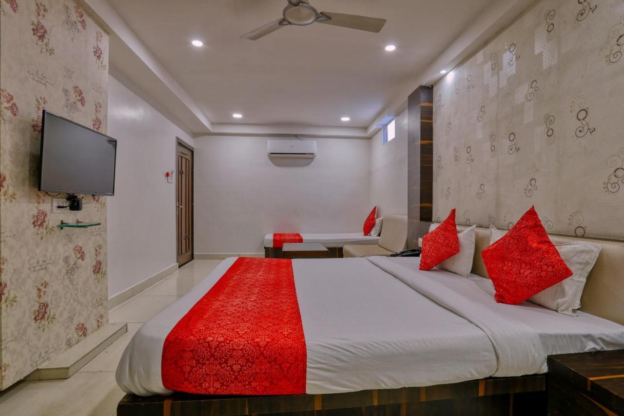 Hotel Galaxy Indore Exterior photo