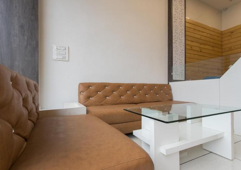 Hotel Galaxy Indore Exterior photo