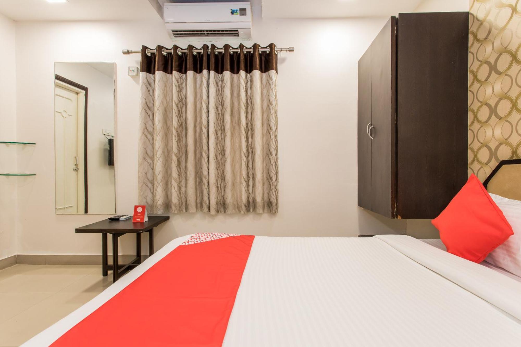 Hotel Galaxy Indore Exterior photo